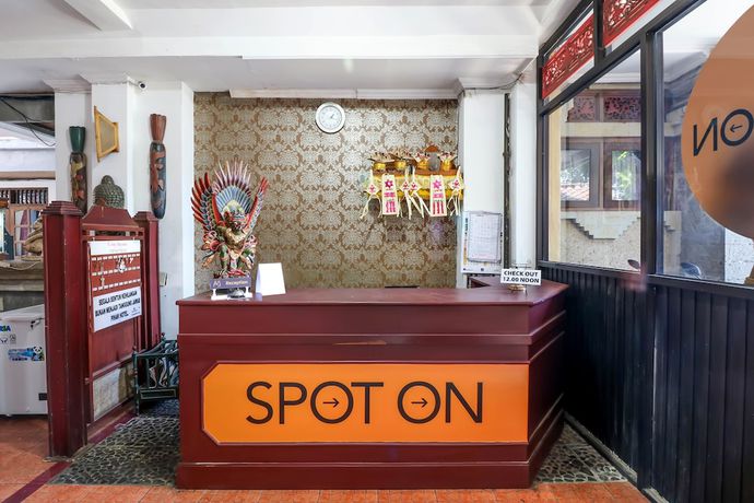Imagen de los interiores del Hotel SUPER OYO 1927 Candra Adigraha. Foto 16