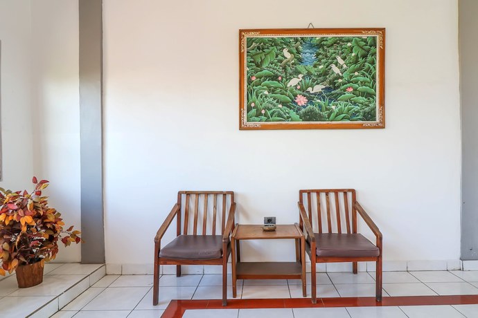 Imagen de los interiores del Hotel SUPER OYO 1927 Candra Adigraha. Foto 20