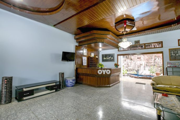 Imagen de los interiores del Hotel SUPER OYO 2320 Charvita. Foto 18