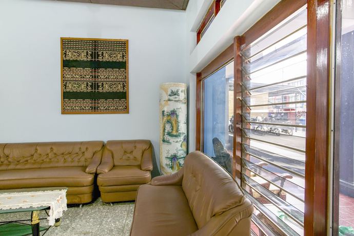 Imagen de los interiores del Hotel SUPER OYO 2320 Charvita. Foto 20