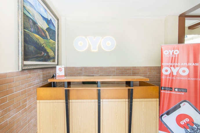 Imagen de los interiores del Hotel SUPER OYO 890 Dewi Fortuna Guest House. Foto 16
