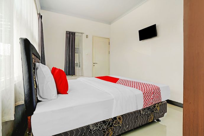 Imagen de la habitación del Hotel SUPER OYO 90324 Si Jalak Guest House. Foto 11
