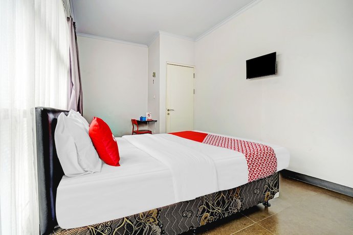 Imagen de la habitación del Hotel SUPER OYO 90324 Si Jalak Guest House. Foto 13