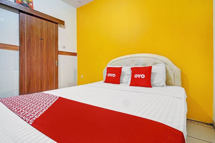Imagen de la habitación del Hotel SUPER OYO 90422 Mall Of Indonesia. Foto 6