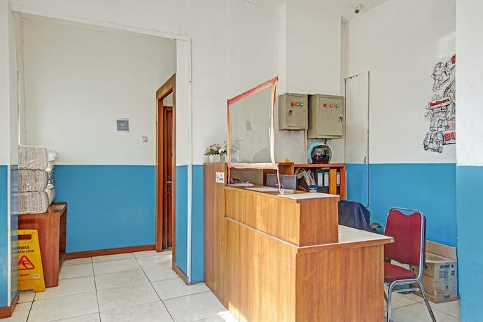 Imagen de los interiores del Hotel SUPER OYO 90422 Mall Of Indonesia. Foto 18
