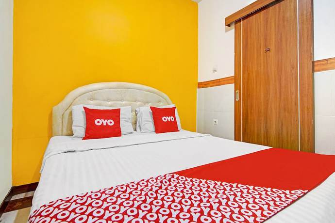 Imagen de la habitación del Hotel SUPER OYO 90422 Mall Of Indonesia. Foto 9