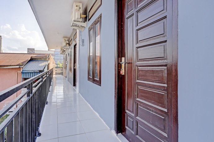Imagen de los interiores del Hotel SUPER OYO 90550 Good Sleep 3 Samarinda. Foto 14