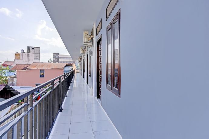 Imagen de los interiores del Hotel SUPER OYO 90550 Good Sleep 3 Samarinda. Foto 16