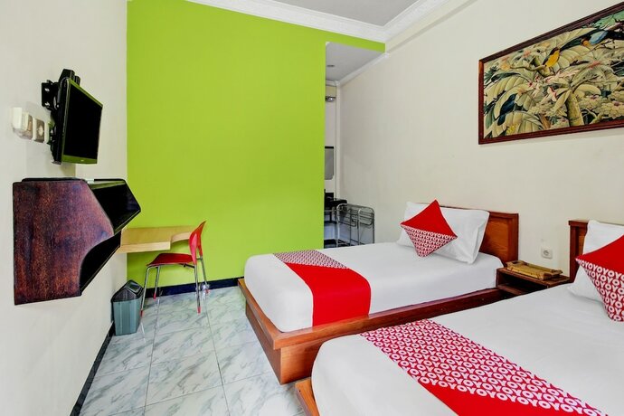 Imagen general del Hotel SUPER OYO 90672 Adhya Guest House Lombok. Foto 6