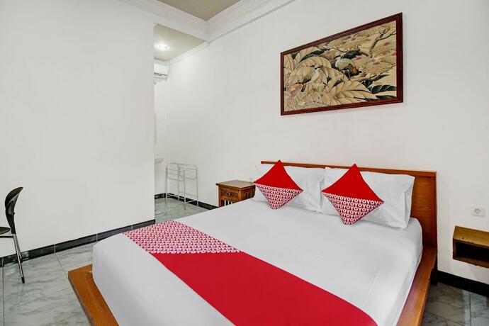 Imagen de la habitación del Hotel SUPER OYO 90672 Adhya Guest House Lombok. Foto 18