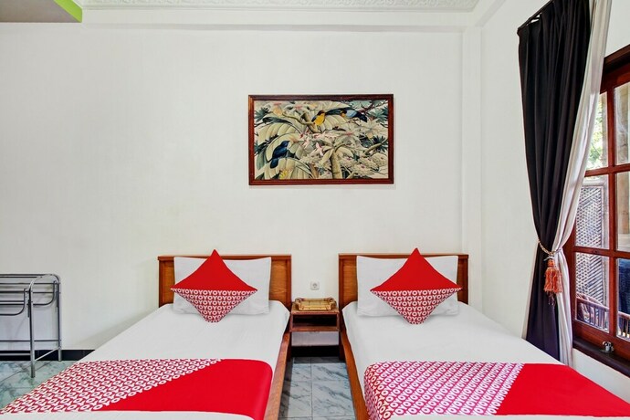 Imagen general del Hotel SUPER OYO 90672 Adhya Guest House Lombok. Foto 13