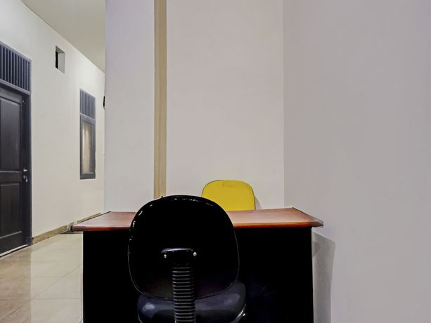 Imagen de los interiores del Hotel SUPER OYO 90689 Lily House. Foto 19