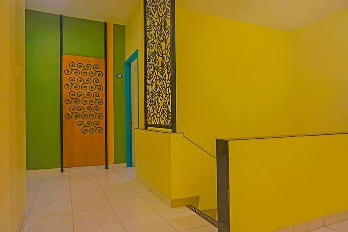 Imagen de los interiores del Hotel SUPER OYO 92271 Orienchi 3. Foto 16