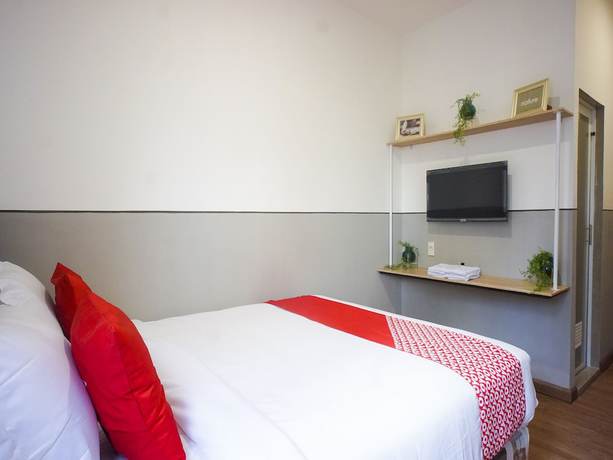 Imagen de la habitación del Hotel SUPER OYO 93064 Alhesa Residence. Foto 2