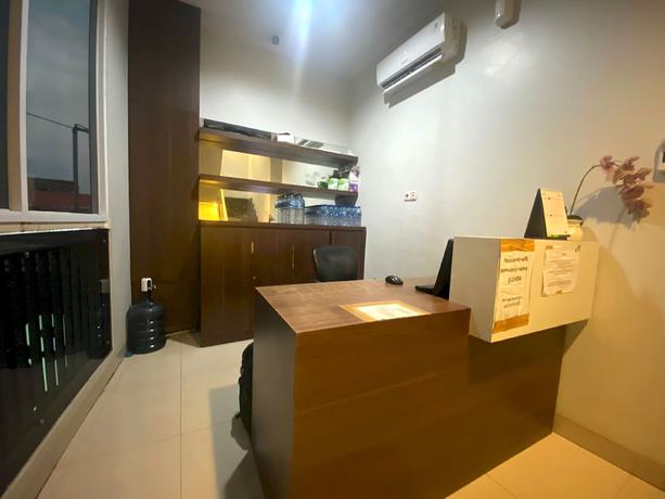 Imagen de los interiores del Hotel SUPER OYO 93287 Pioneer Pasar Baru. Foto 12
