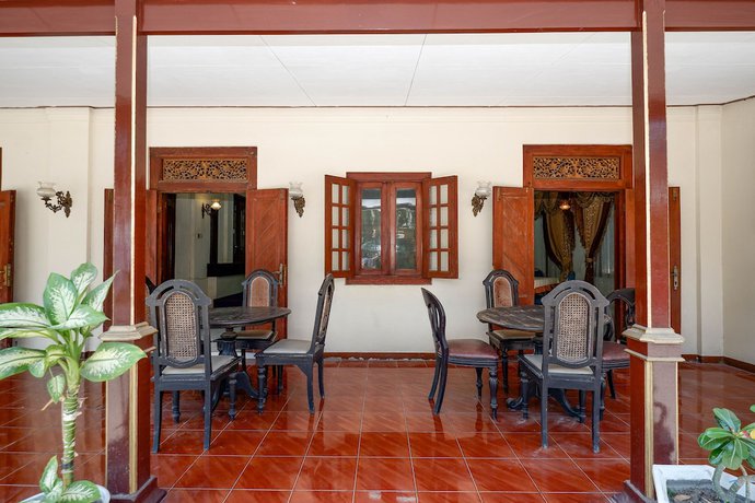 Imagen de los interiores del Hotel SUPER OYO Capital O 1644 Griya Kencana. Foto 19