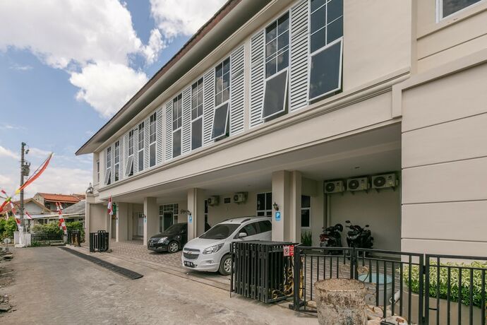 Imagen general del Hotel SUPER OYO Capital O 3930 Griya Loka Syariah. Foto 1