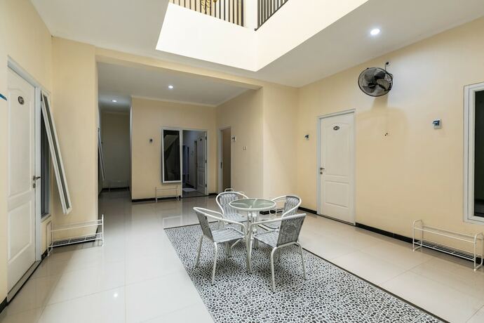 Imagen general del Hotel SUPER OYO Capital O 3930 Griya Loka Syariah. Foto 11