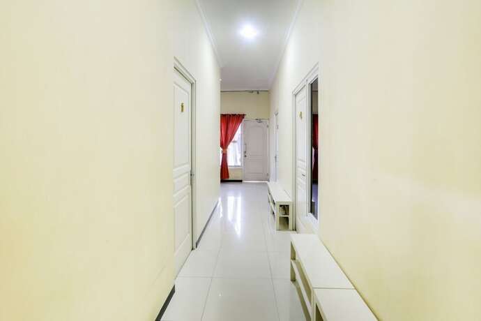 Imagen general del Hotel SUPER OYO Capital O 3971 Griya Loka Syariah 1 Sampangan. Foto 5