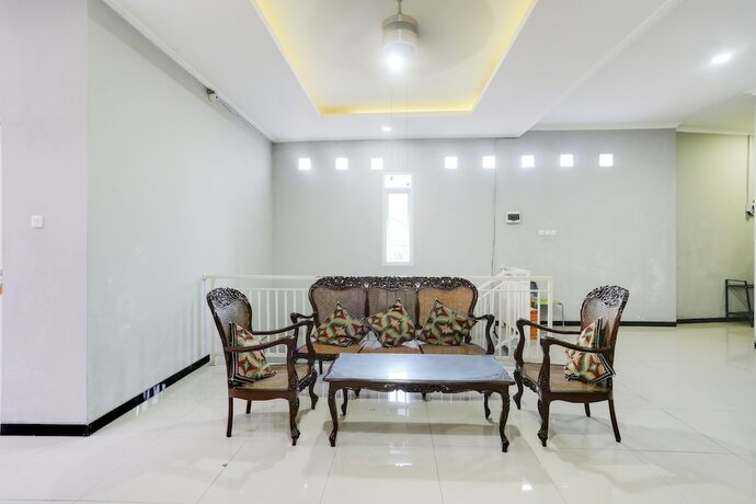 Imagen general del Hotel SUPER OYO Capital O 3971 Griya Loka Syariah 1 Sampangan. Foto 6