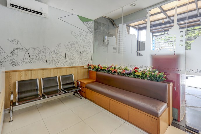 Imagen de los interiores del Hotel SUPER OYO Capital O 90056 Wisma Kebon Kacang 9. Foto 20