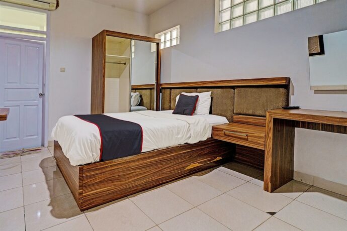 Imagen de la habitación del Hotel SUPER OYO Collection O 92277 Setra Priangan Guest House. Foto 19