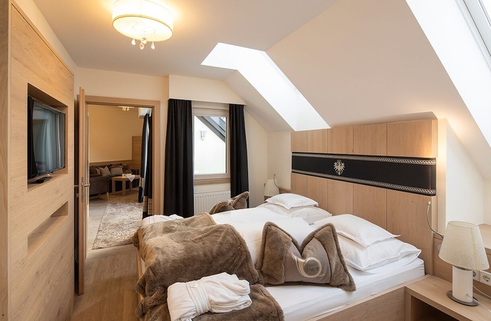 Imagen de la habitación del Hotel SUPERIOR HOTEL POST ISCHGL. Foto 17