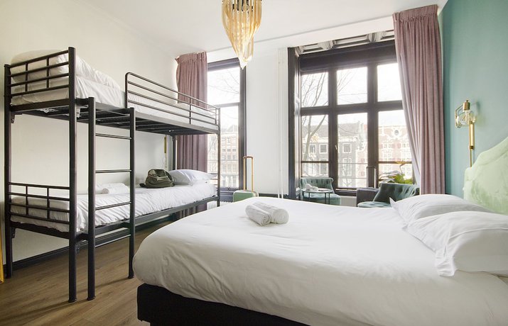 Imagen de la habitación del Hotel SUPPER. Foto 2