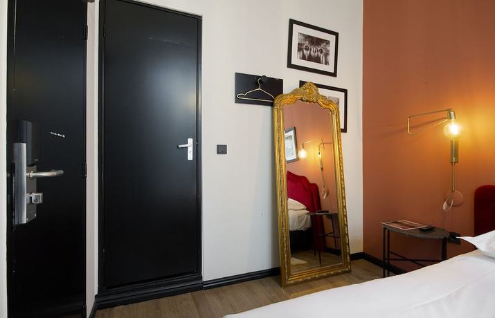 Imagen de la habitación del Hotel SUPPER. Foto 15