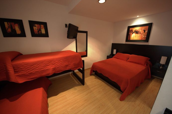 Imagen de la habitación del Hotel SUR, Montevideo. Foto 8