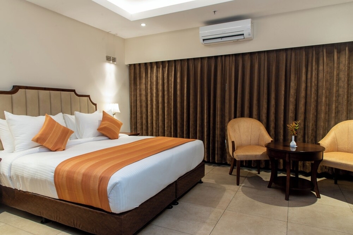 Imagen de la habitación del Hotel SURYANSH HIGH CITY. Foto 2