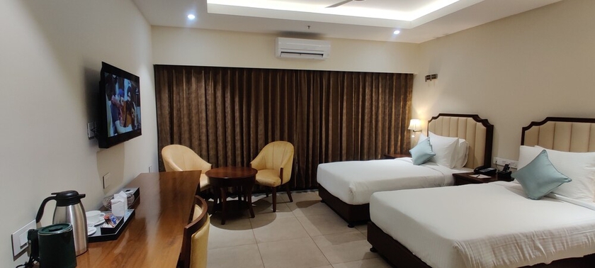 Imagen de la habitación del Hotel SURYANSH HIGH CITY. Foto 3