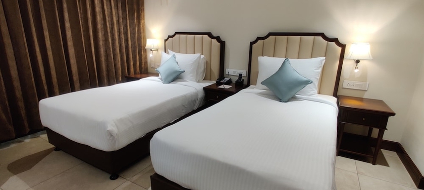Imagen de la habitación del Hotel SURYANSH HIGH CITY. Foto 9