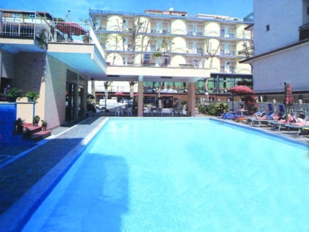 Imagen general del Hotel SUSY, Rimini. Foto 10