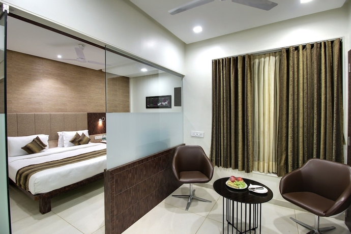 Imagen de la habitación del Hotel SVASTI Inn Jamnagar. Foto 2