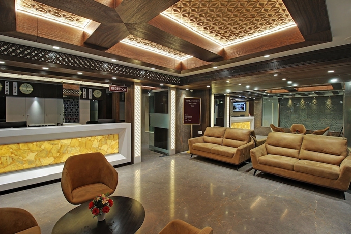 Imagen de los interiores del Hotel SVASTI Inn Jamnagar. Foto 15