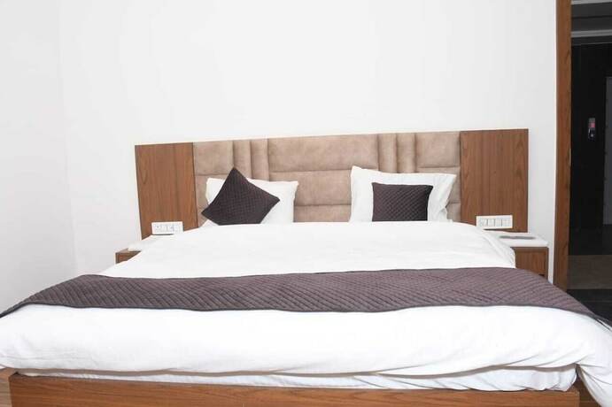 Imagen de la habitación del Hotel SWARN BHOOMI. Foto 7
