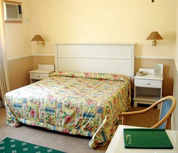 Imagen de la habitación del Hotel SWELLENGREBEL. Foto 5
