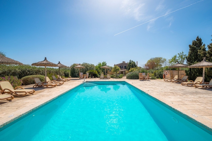 Imagen de la piscina del Hotel Sa Carrotja. Foto 19