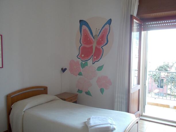 Imagen de la habitación del Hotel Sa \'E Jana. Foto 13
