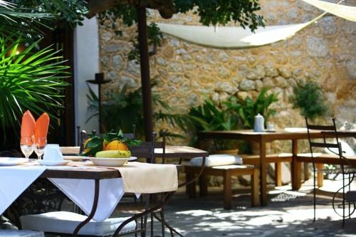 Imagen de la habitación del Hotel Sa Plana Petit. Foto 14