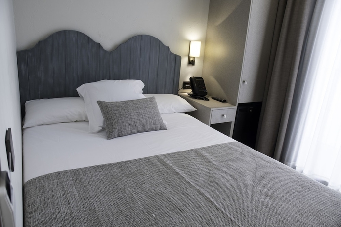 Imagen de la habitación del Hotel Sa Voga. Foto 4