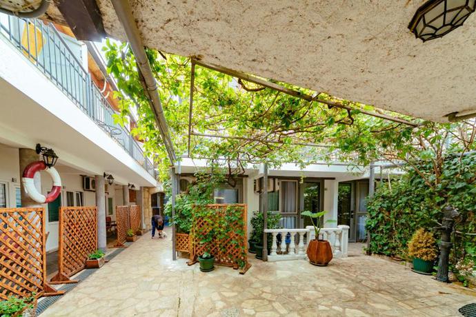 Imagen de los exteriores del Hotel SaVojo. Foto 30