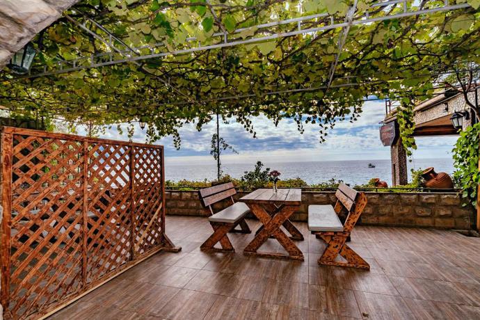 Imagen de los exteriores del Hotel SaVojo. Foto 32