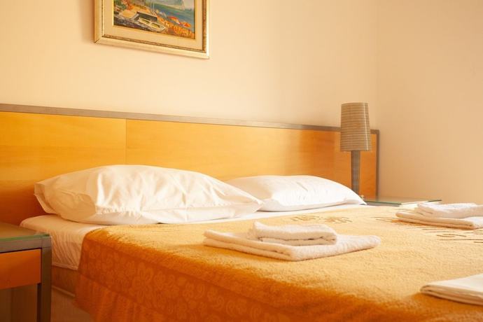 Imagen de la habitación del Hotel SaVojo. Foto 5