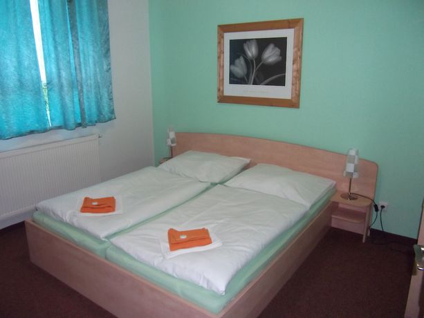 Imagen de la habitación del Hotel S&aacute;dek. Foto 12