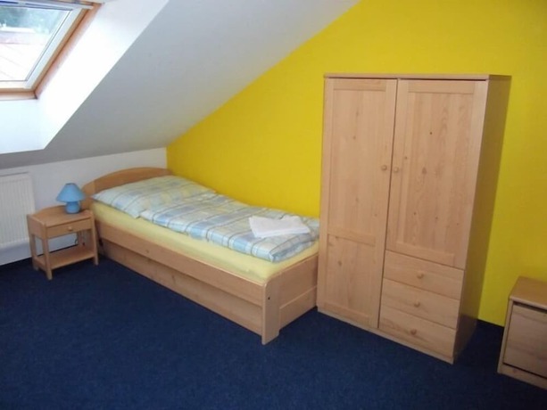 Imagen de la habitación del Hotel S&aacute;dek. Foto 14