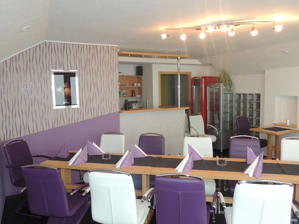Imagen del bar/restaurante del Hotel S&aacute;dek. Foto 8