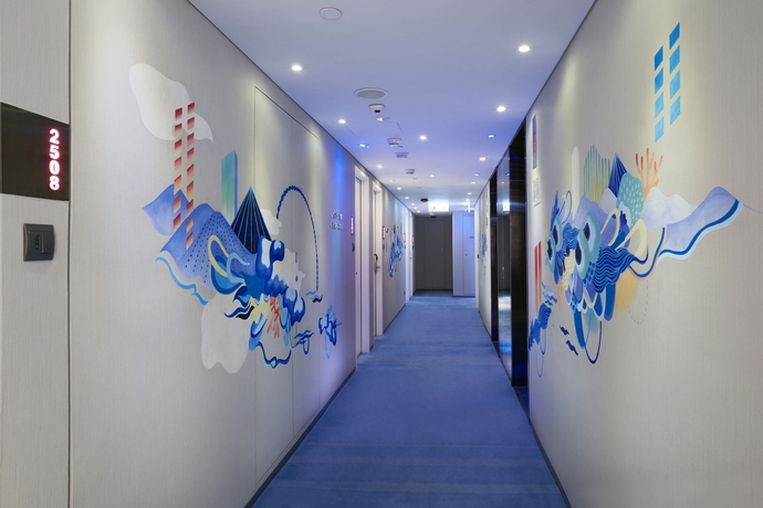 Imagen de los interiores del Hotel Sáv. Foto 16