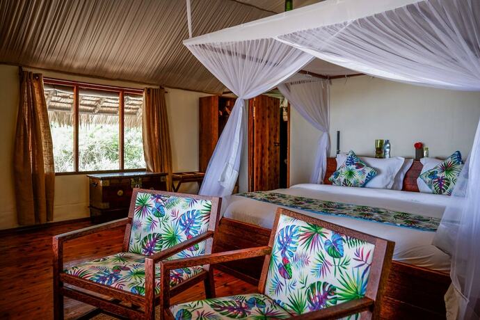 Imagen general del Hotel Saadani Safari Lodge - bush, river, beach (All Inclusive! meals / drinks and Safaris!). Foto 6